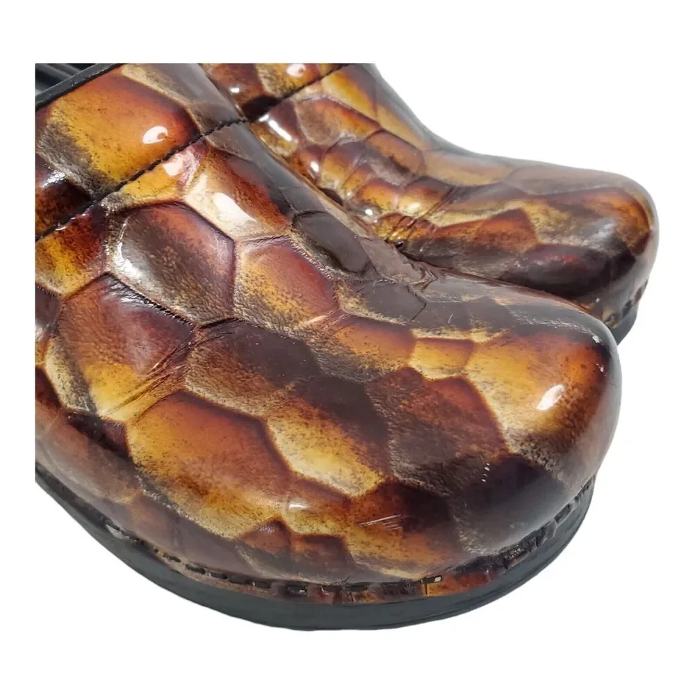 DANSKO Shoes Womens Size 37 US 7 Brown Animal Print Patent Leather Nursing Clogs